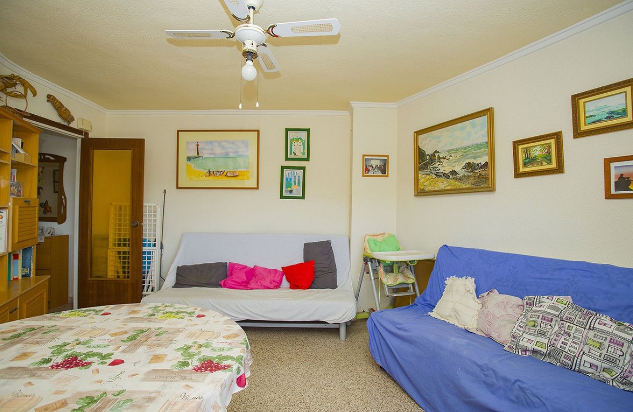 Reventa - Apartamento / piso -
Torrevieja - La Mata