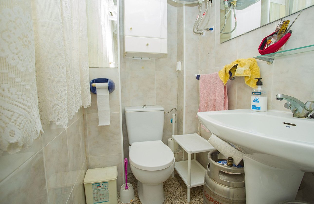 Reventa - Apartamento / piso -
Torrevieja - La Mata