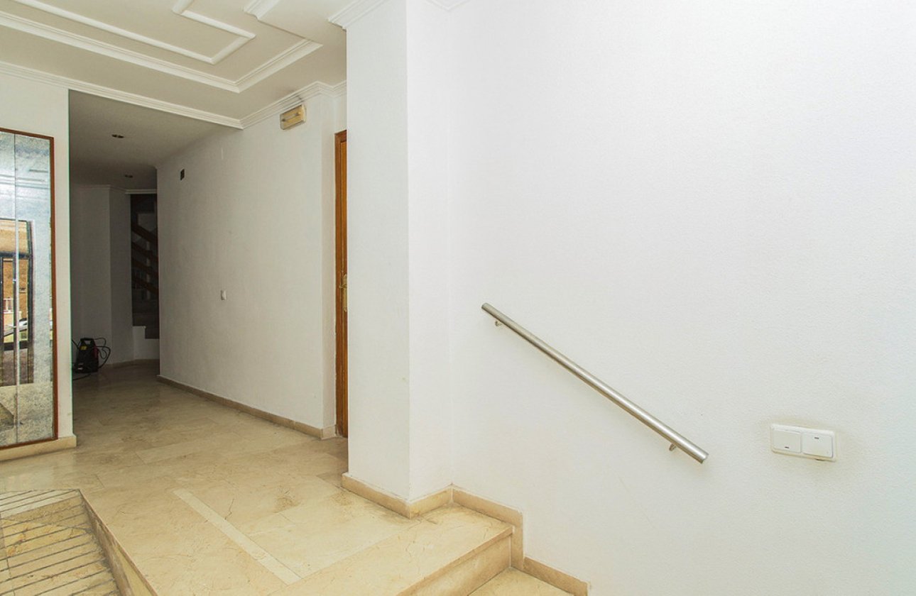 Reventa - Apartamento / piso -
Torrevieja - La Mata