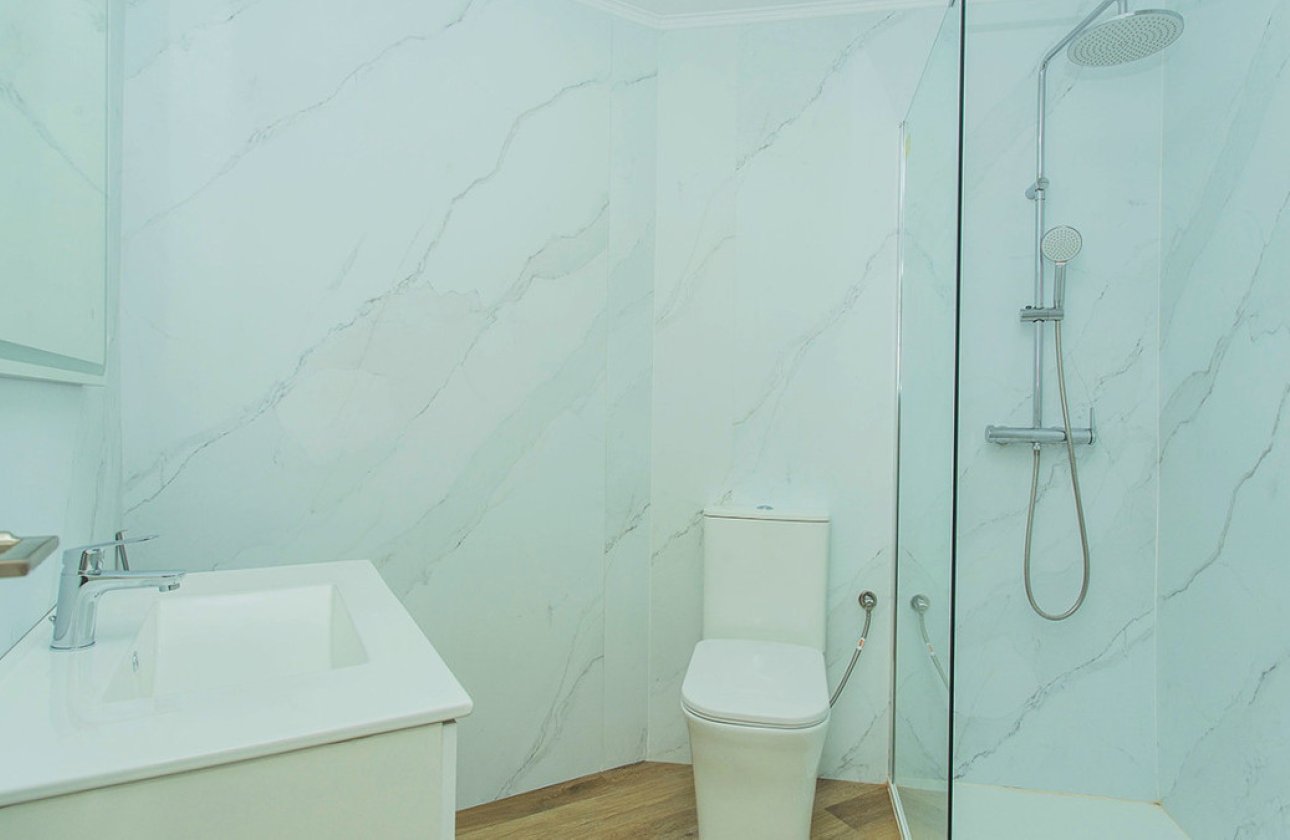 Reventa - Apartamento / piso -
Torrevieja - La Mata