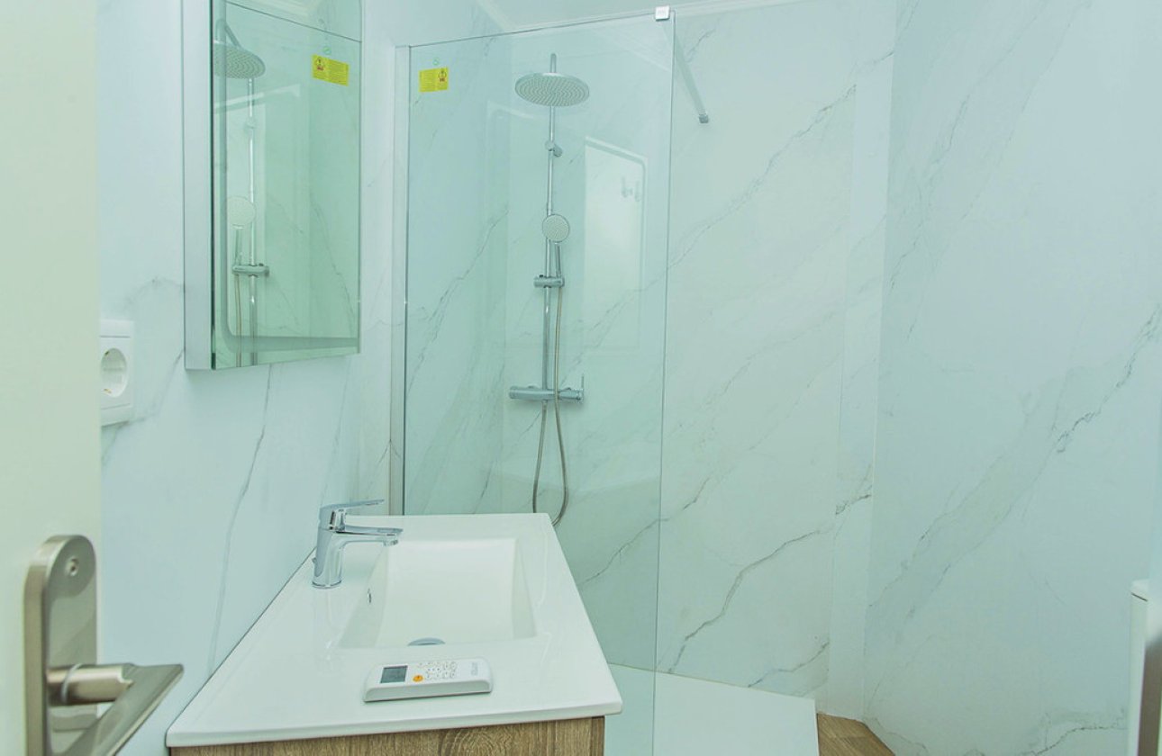 Reventa - Apartamento / piso -
Torrevieja - La Mata