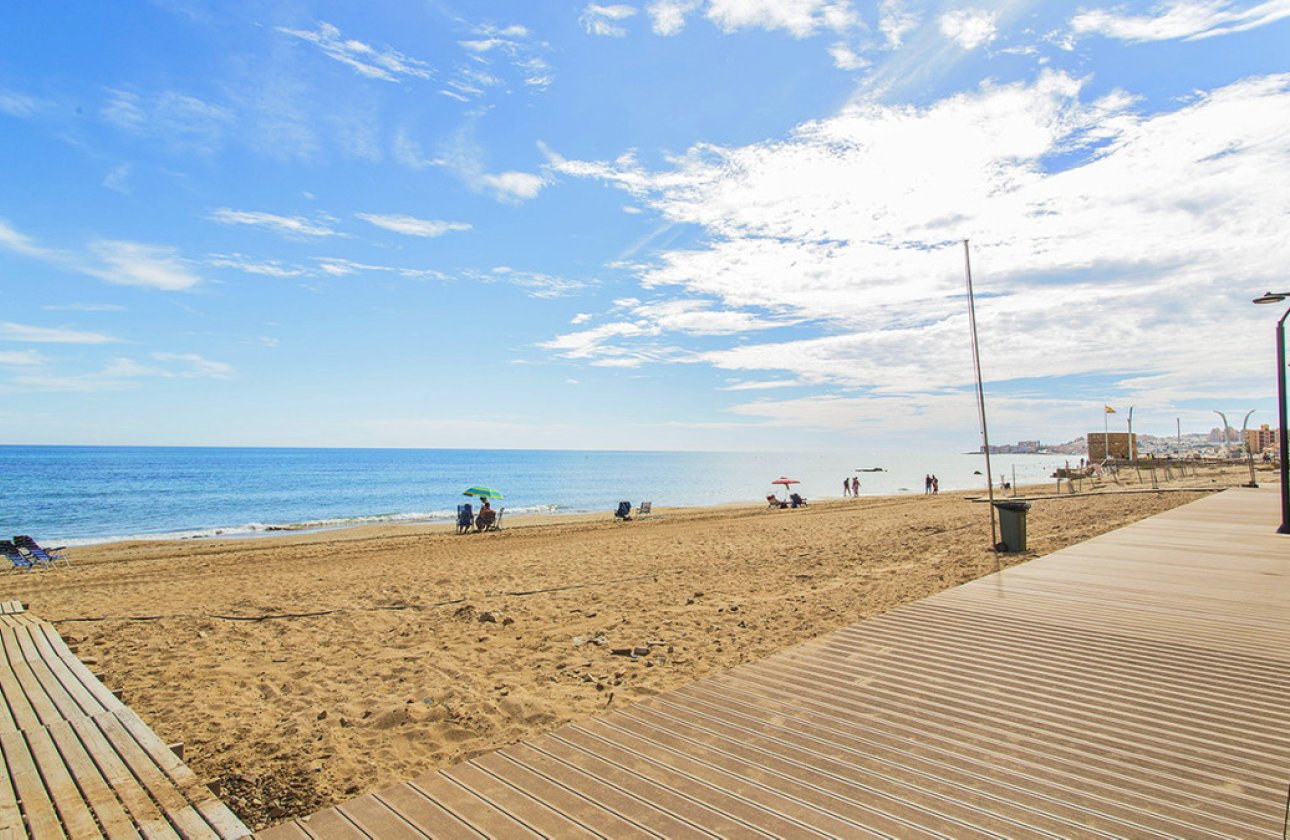 Reventa - Apartamento / piso -
Torrevieja - La Mata