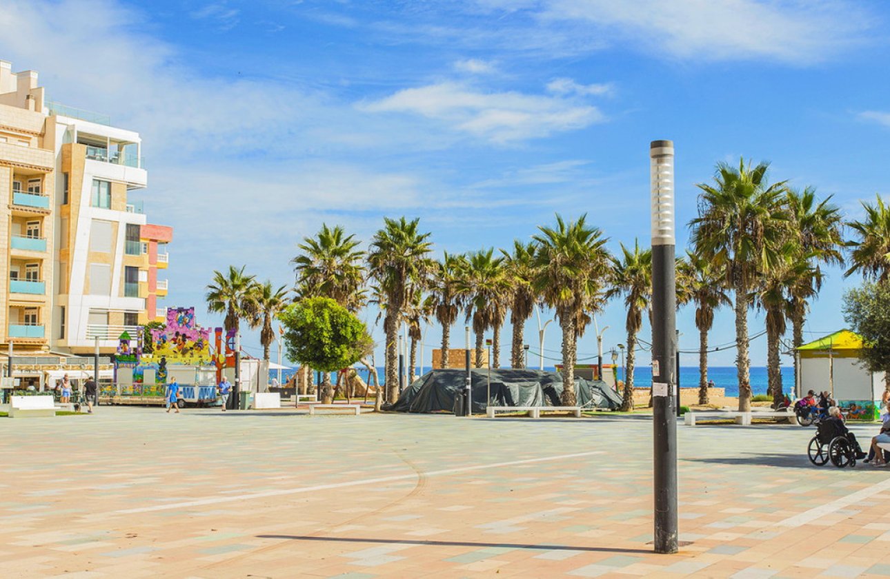 Reventa - Apartamento / piso -
Torrevieja - La Mata