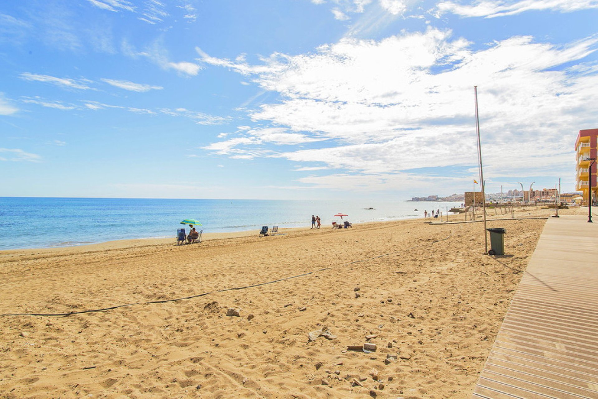 Reventa - Apartamento / piso -
Torrevieja - La Mata