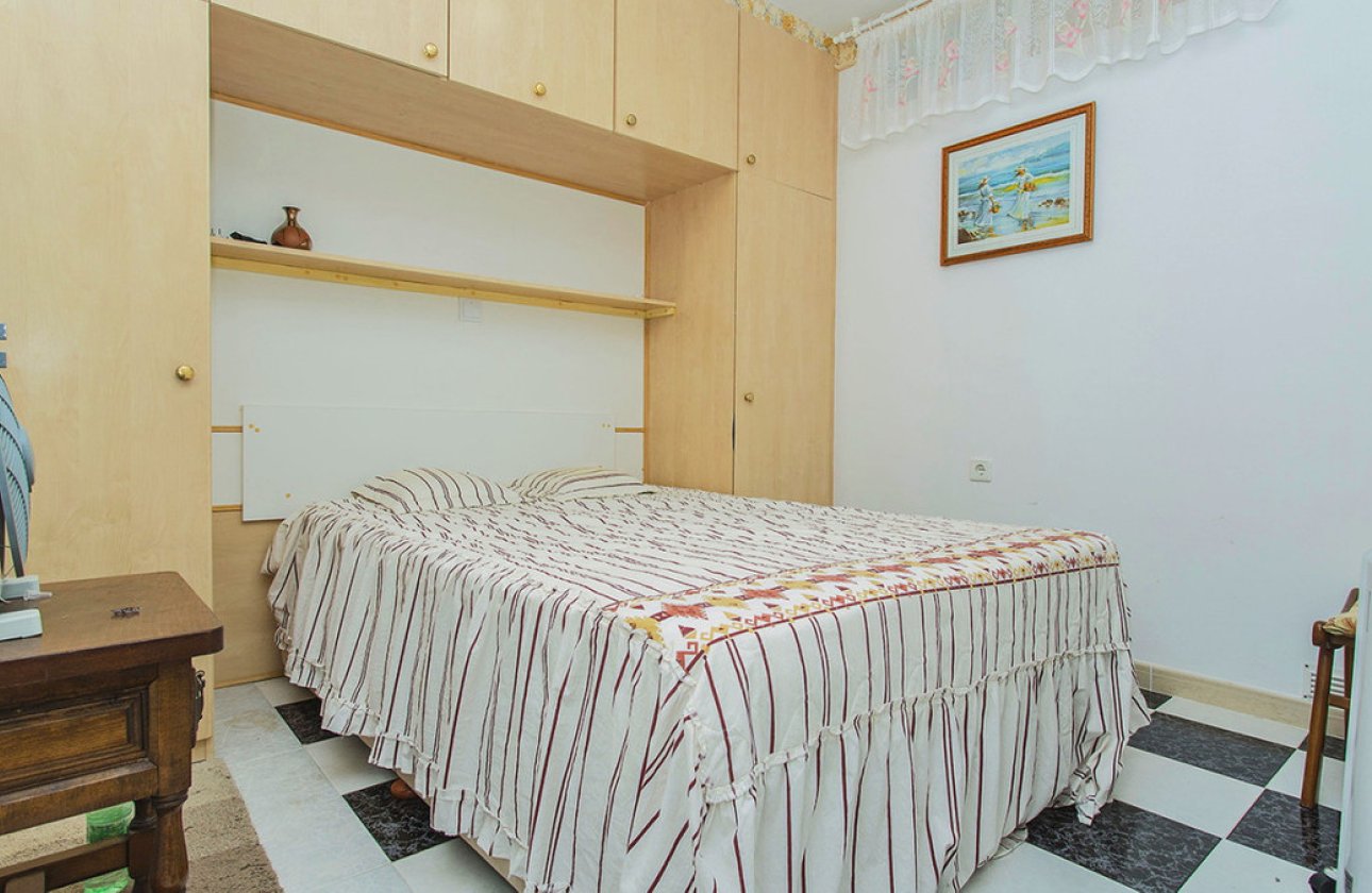 Reventa - Apartamento / piso -
Torrevieja - La Mata