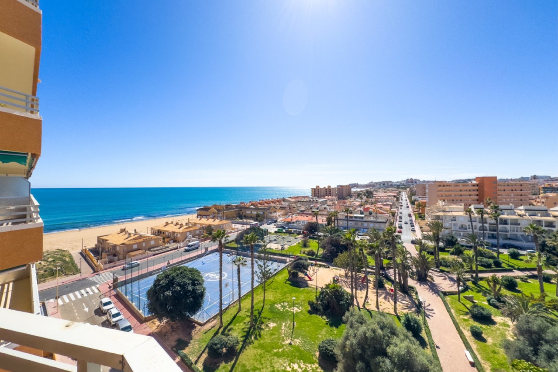 Reventa - Apartamento / piso -
Torrevieja - La Mata