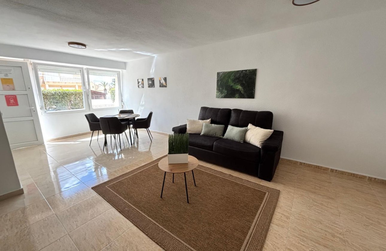 Reventa - Apartamento / piso -
Torrevieja - La Mata