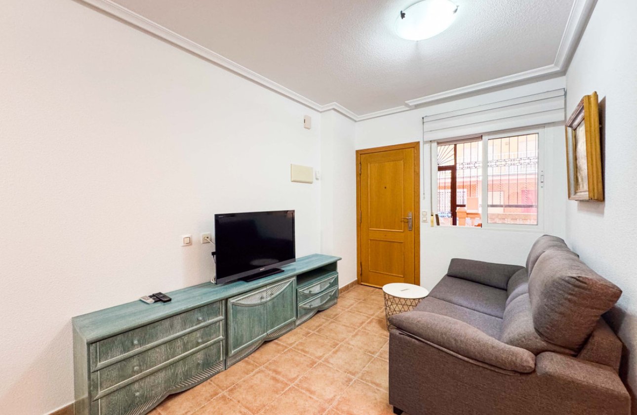 Reventa - Apartamento / piso -
Torrevieja - La Mata