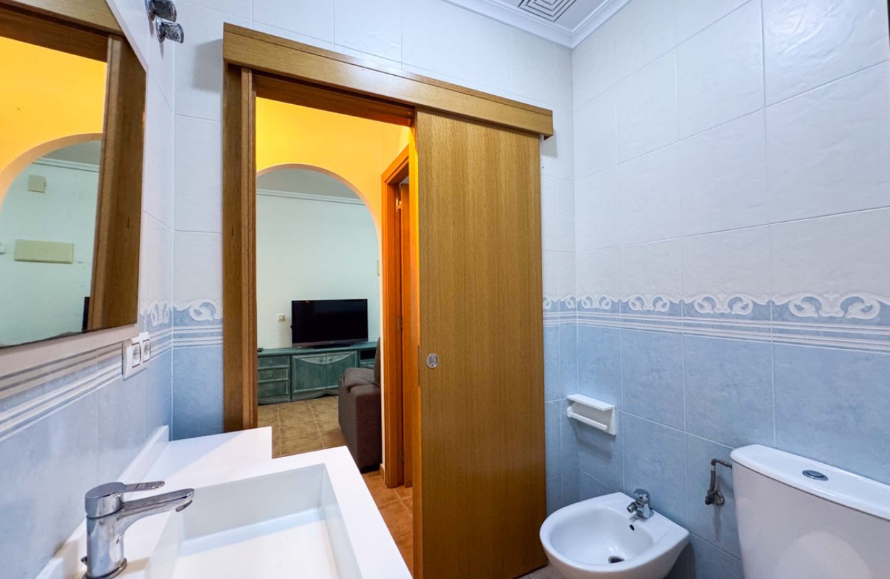 Reventa - Apartamento / piso -
Torrevieja - La Mata