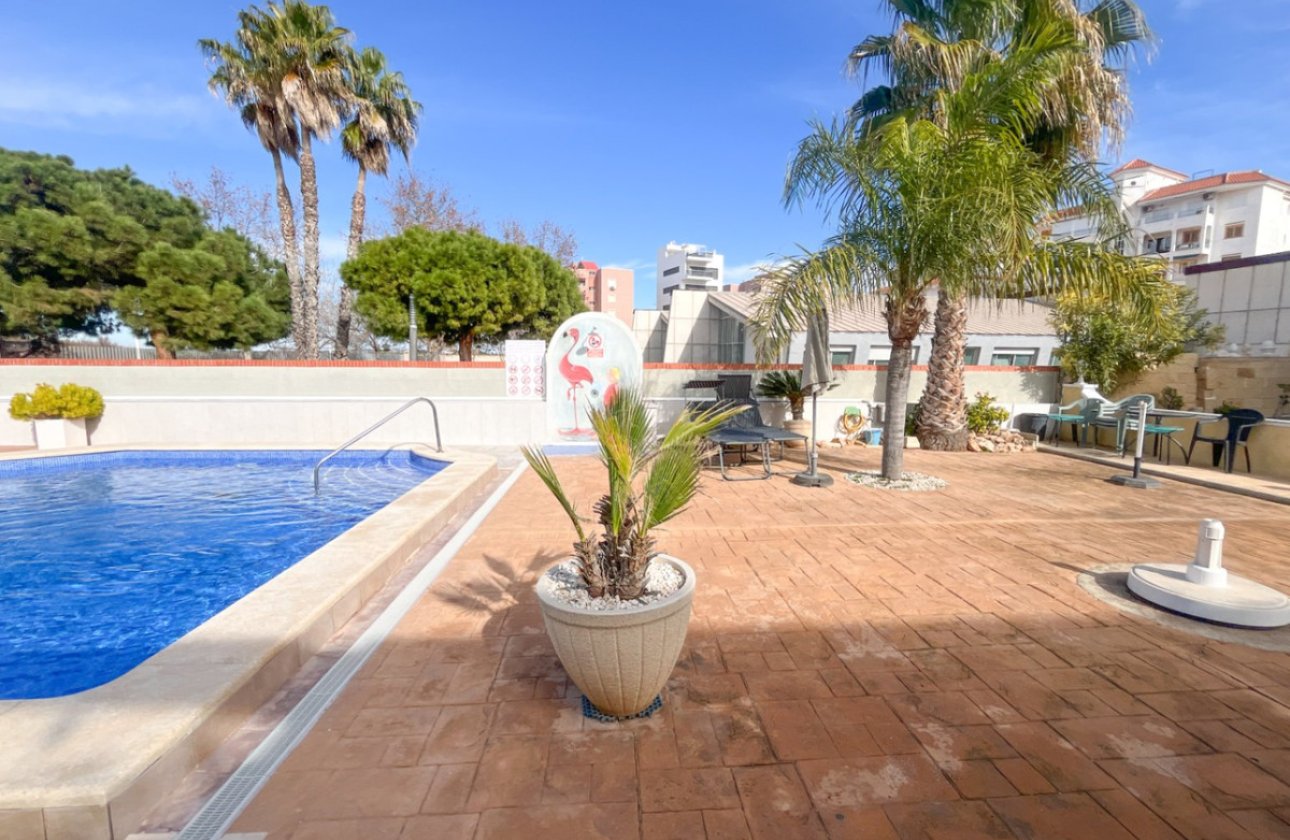 Reventa - Apartamento / piso -
Torrevieja - La Mata