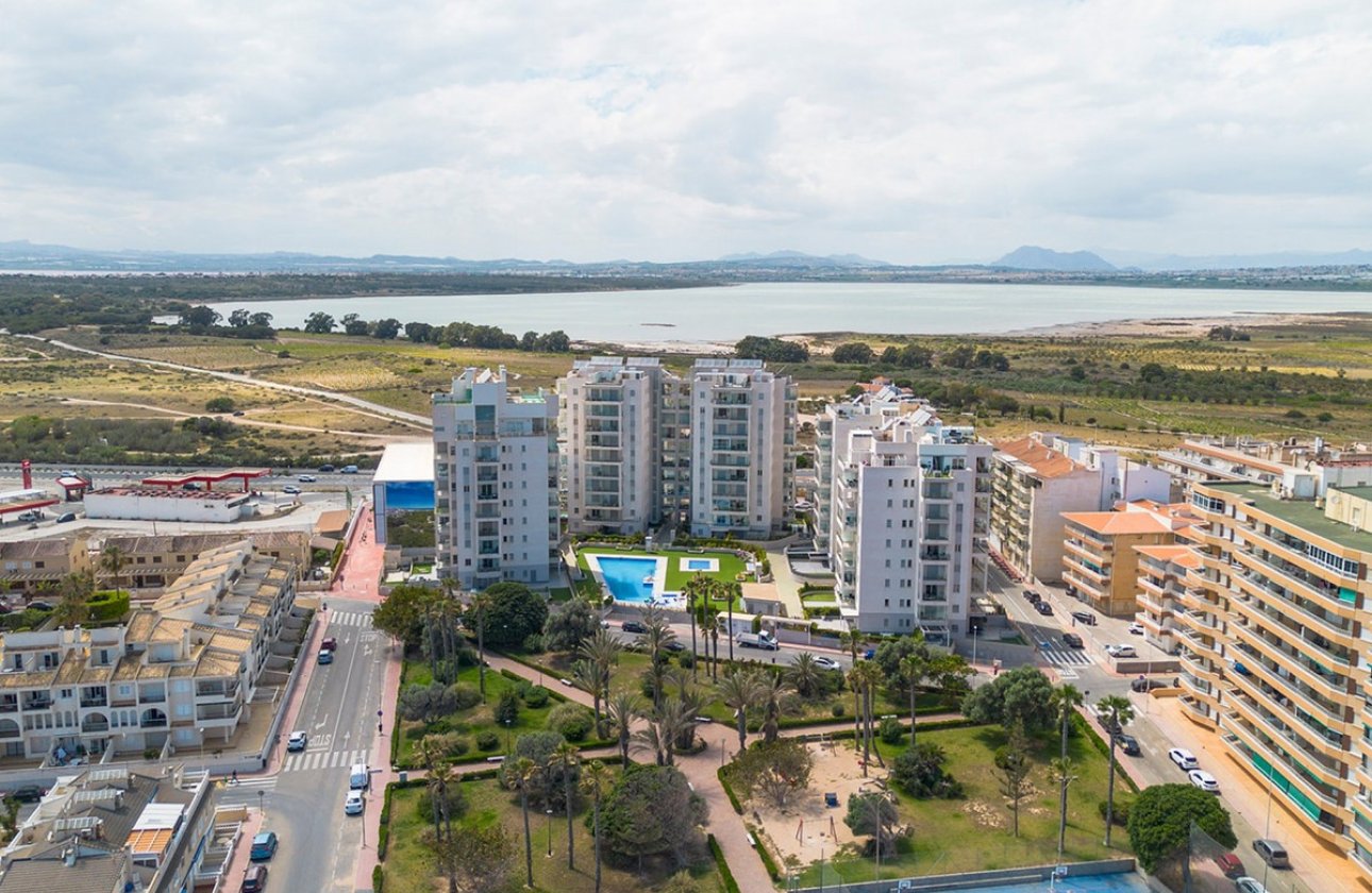 Reventa - Apartamento / piso -
Torrevieja - La Mata