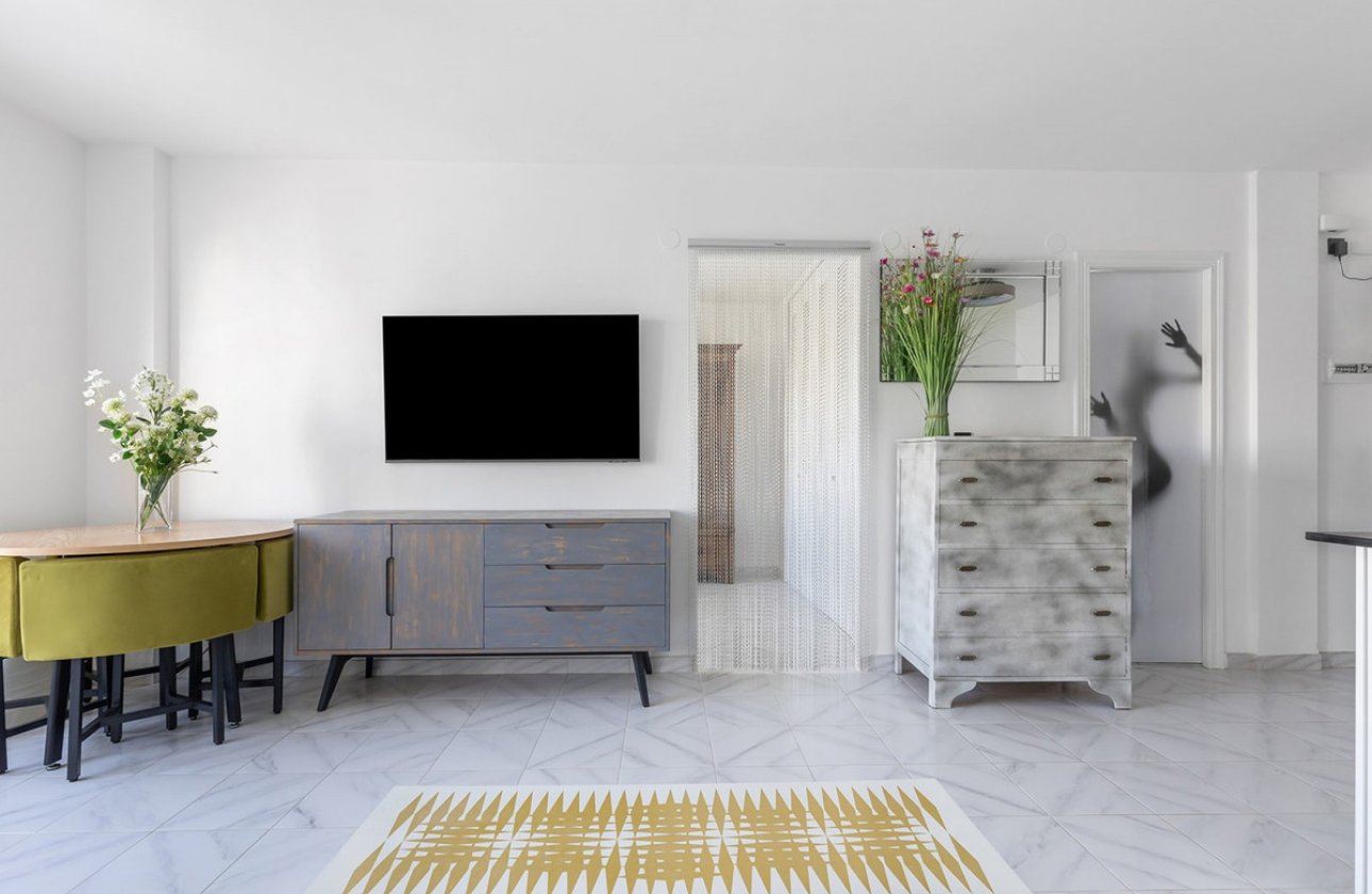 Reventa - Apartamento / piso -
Torrevieja - La Mata