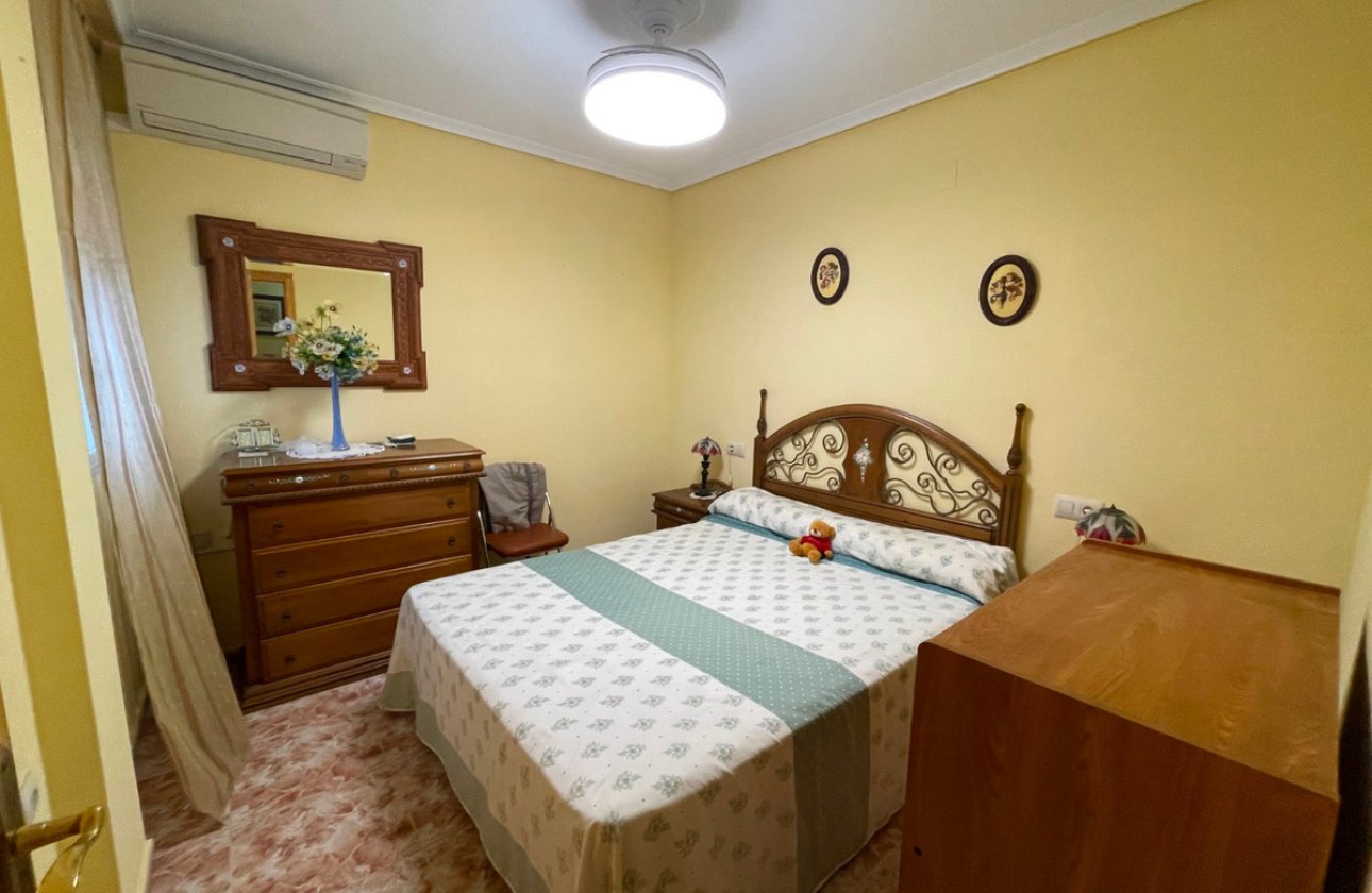 Reventa - Apartamento / piso -
Torrevieja - La Mata