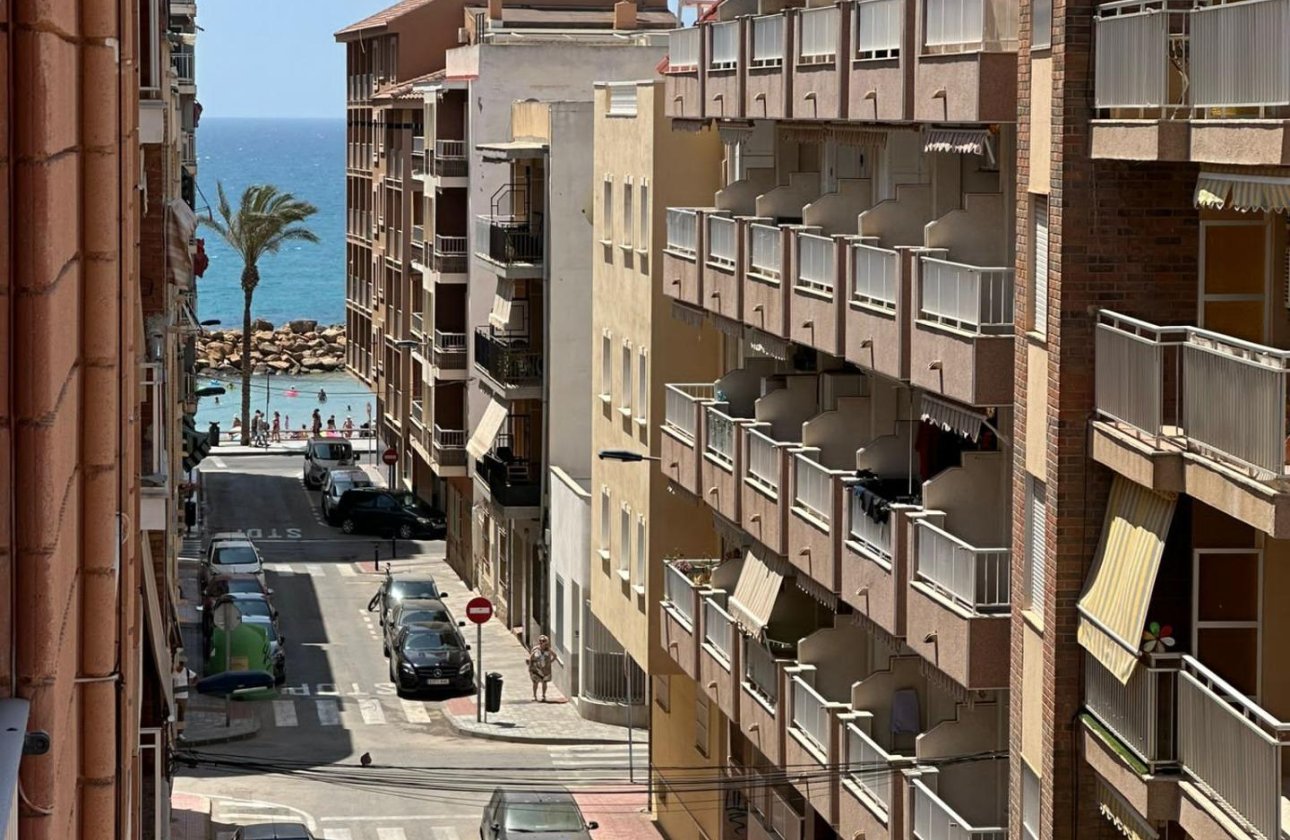 Reventa - Apartamento / piso -
Torrevieja - Paseo maritimo