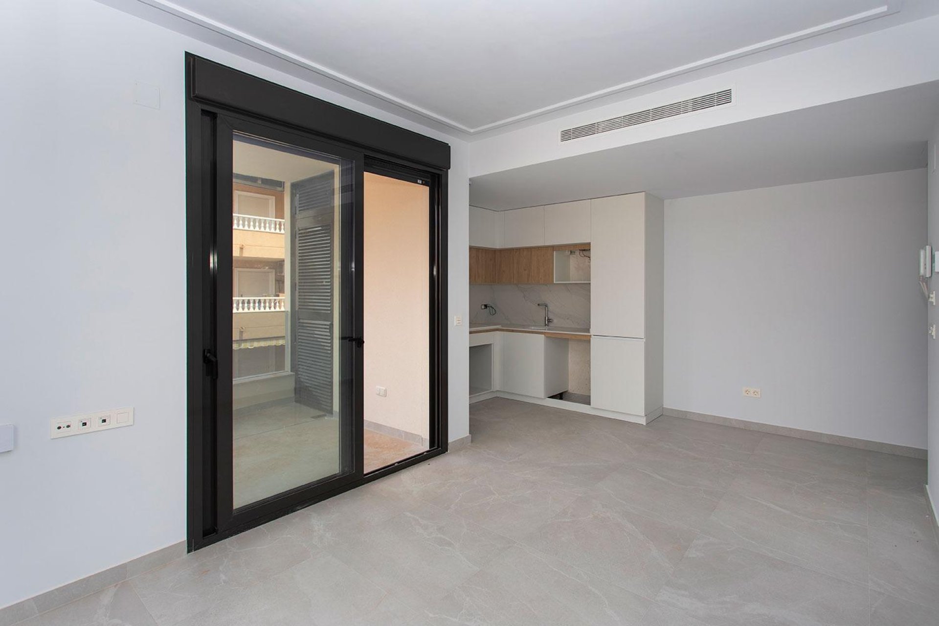 Reventa - Apartamento / piso -
Torrevieja - Paseo maritimo