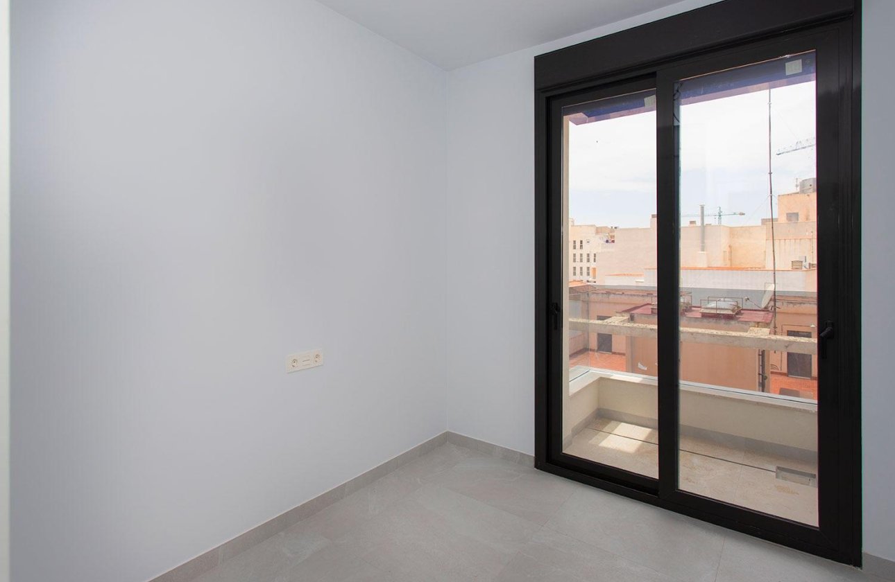 Reventa - Apartamento / piso -
Torrevieja - Paseo maritimo