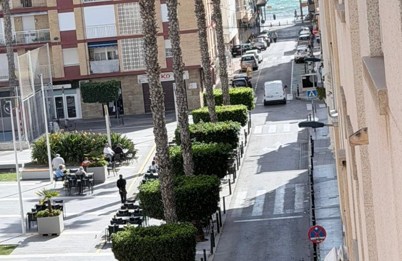 Reventa - Apartamento / piso -
Torrevieja - Playa del Cura