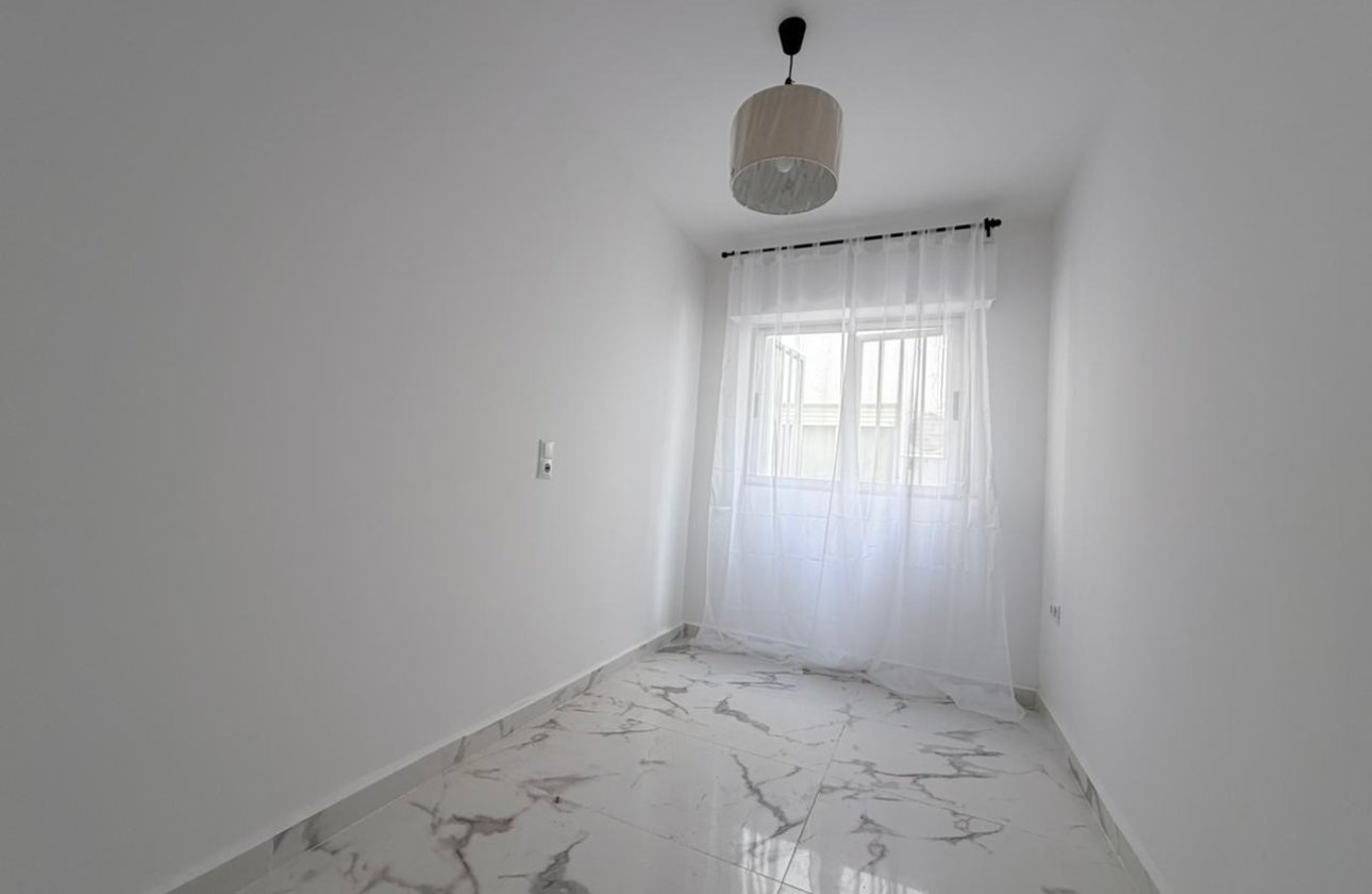 Reventa - Apartamento / piso -
Torrevieja - Playa del Cura