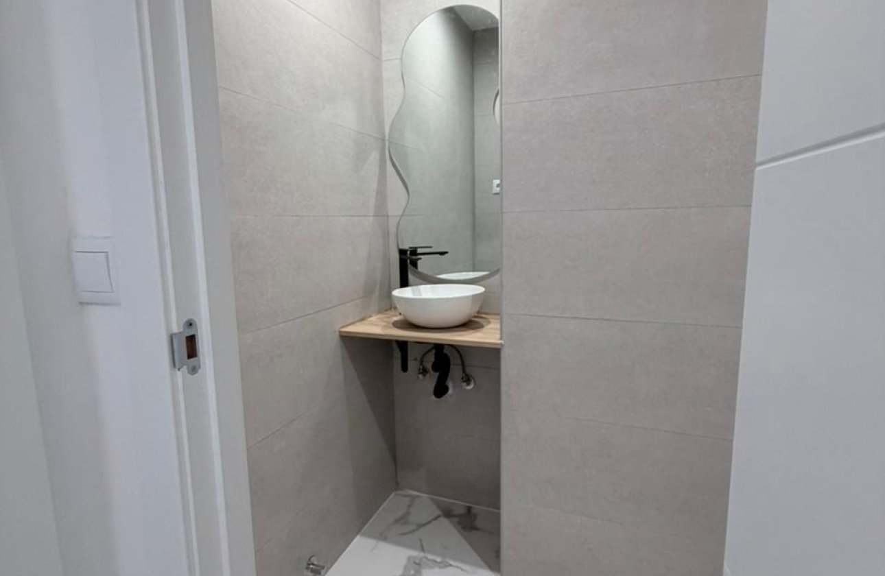 Reventa - Apartamento / piso -
Torrevieja - Playa del Cura