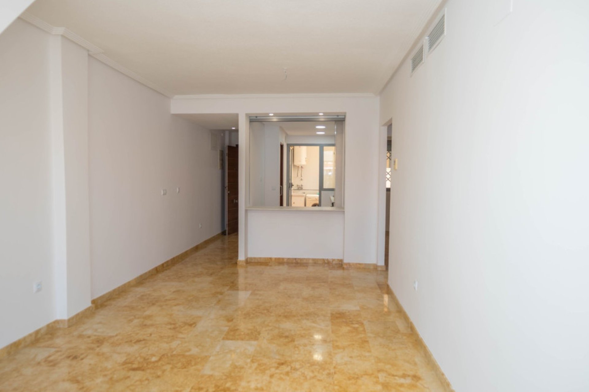 Reventa - Apartamento / piso -
Torrevieja - Playa del Cura