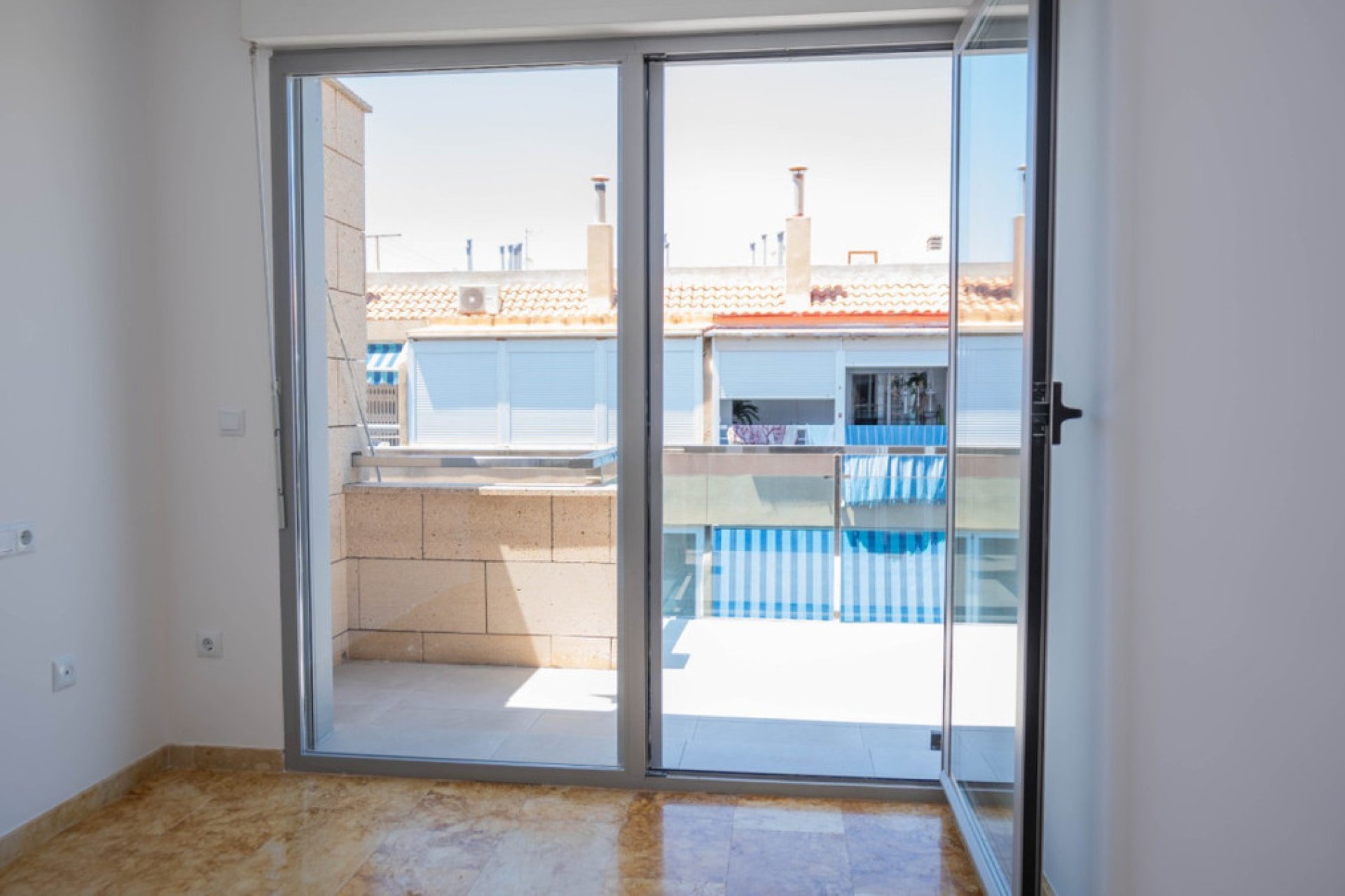 Reventa - Apartamento / piso -
Torrevieja - Playa del Cura