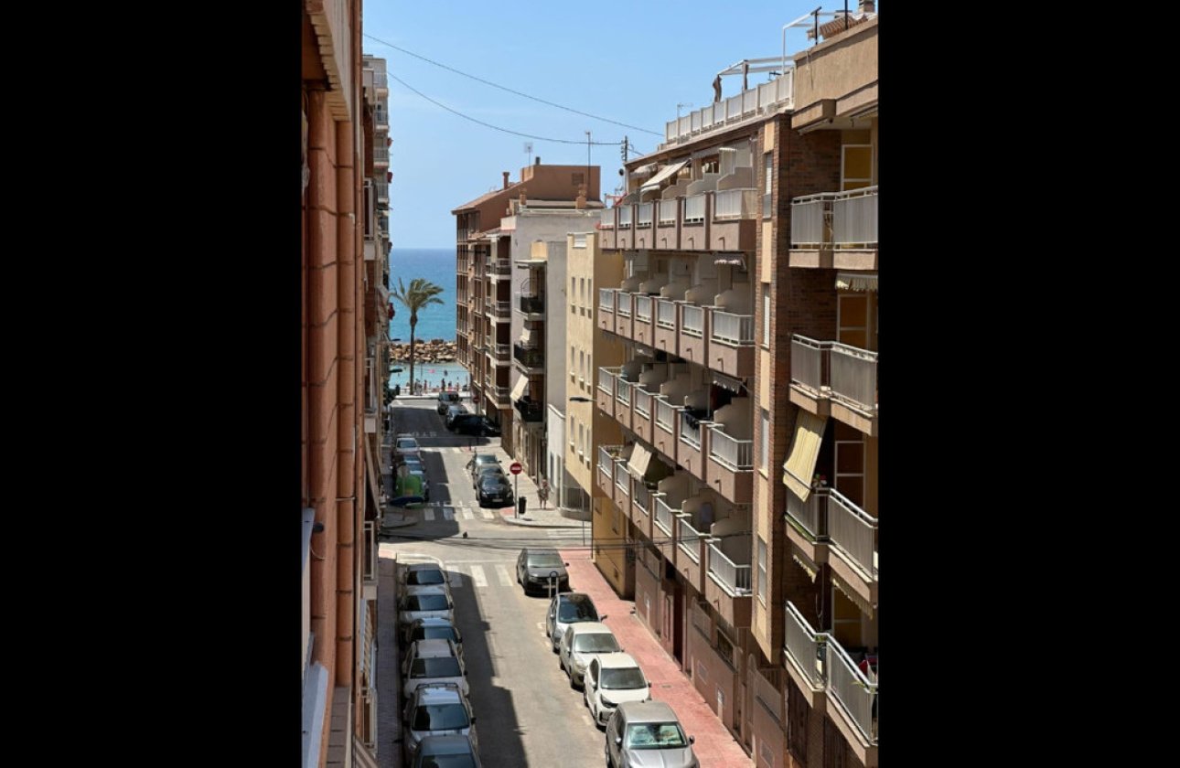 Reventa - Apartamento / piso -
Torrevieja - Playa del Cura