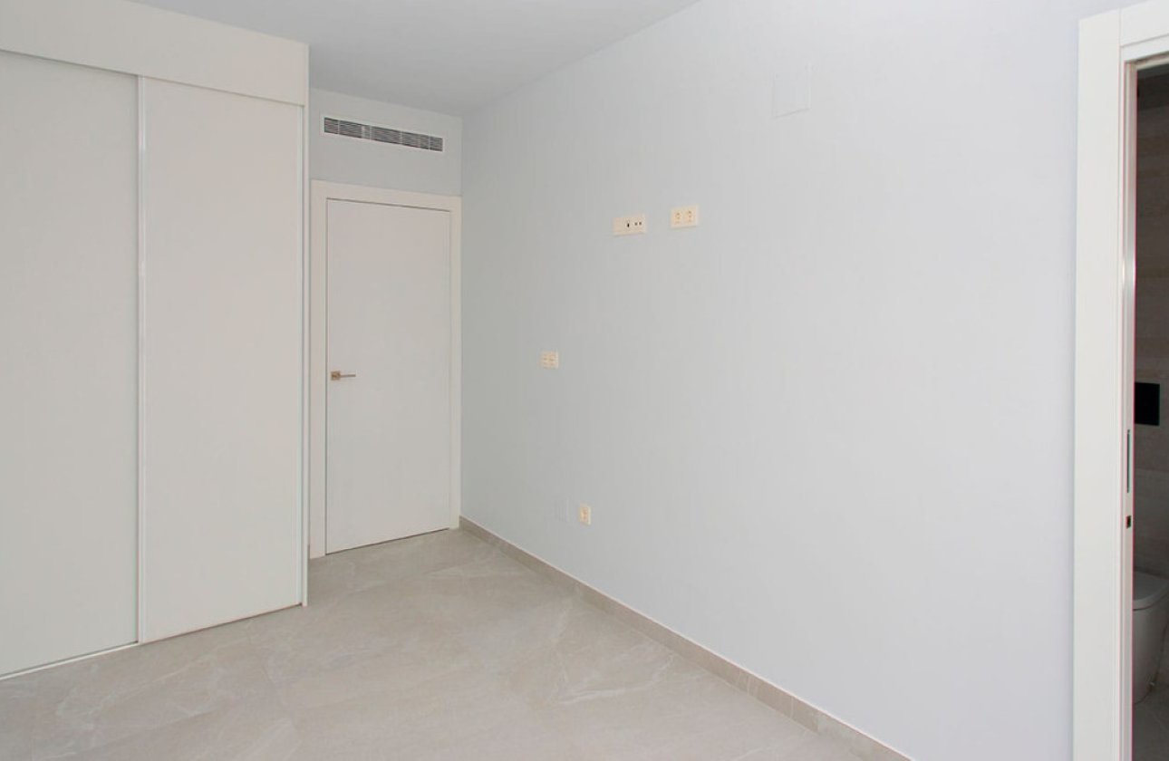 Reventa - Apartamento / piso -
Torrevieja - Playa del Cura