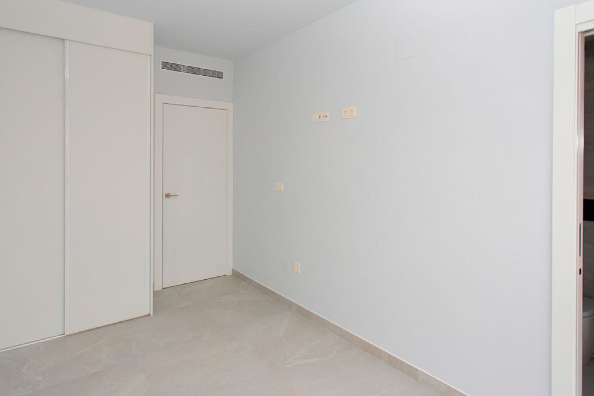 Reventa - Apartamento / piso -
Torrevieja - Playa del Cura