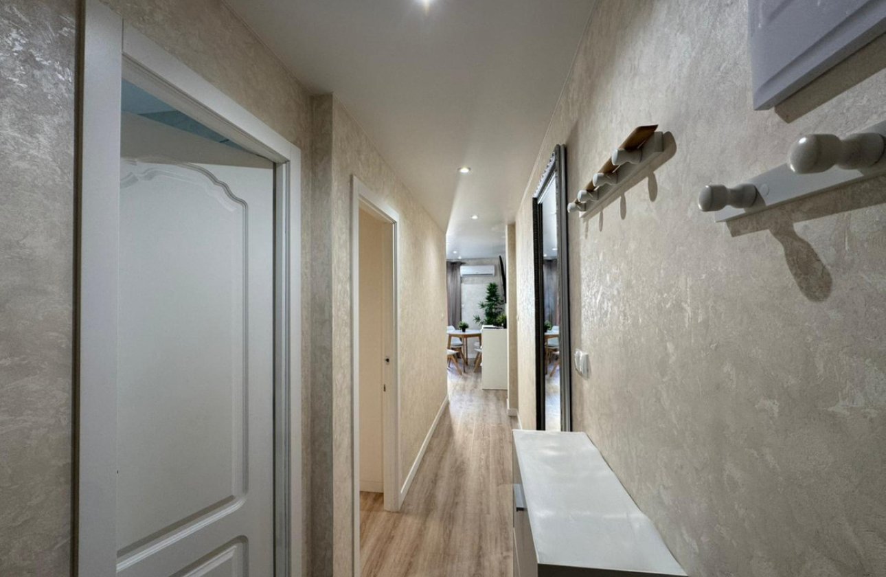 Reventa - Apartamento / piso -
Torrevieja - Playa del Cura