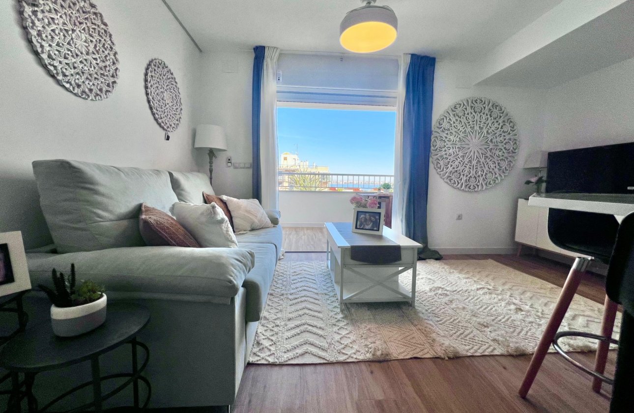 Reventa - Apartamento / piso -
Torrevieja - Punta Prima