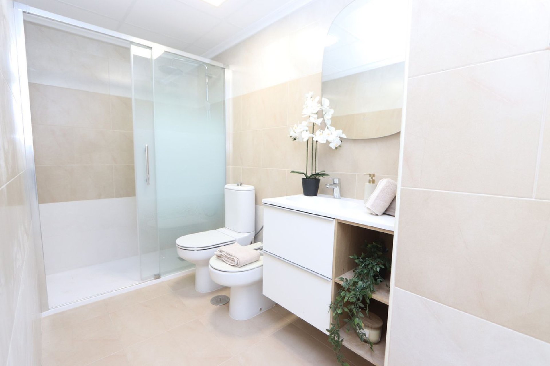 Reventa - Apartamento / piso -
Torrevieja - Torrevieja Centro