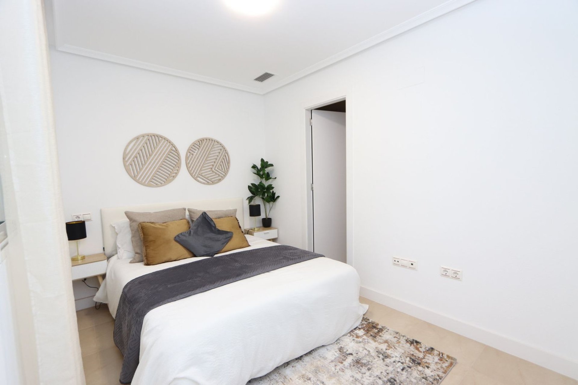 Reventa - Apartamento / piso -
Torrevieja - Torrevieja Centro