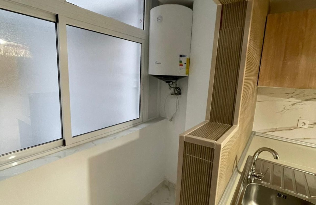 Reventa - Apartamento / piso -
Torrevieja - Torrevieja Centro