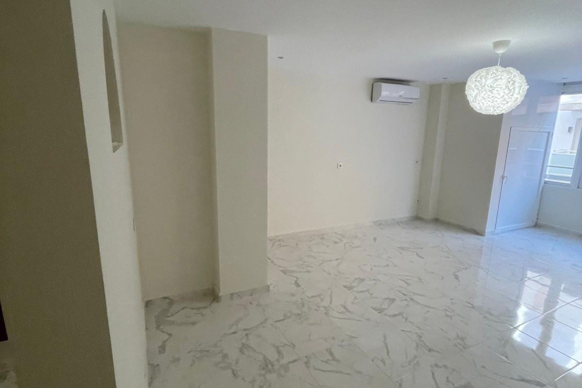 Reventa - Apartamento / piso -
Torrevieja - Torrevieja Centro