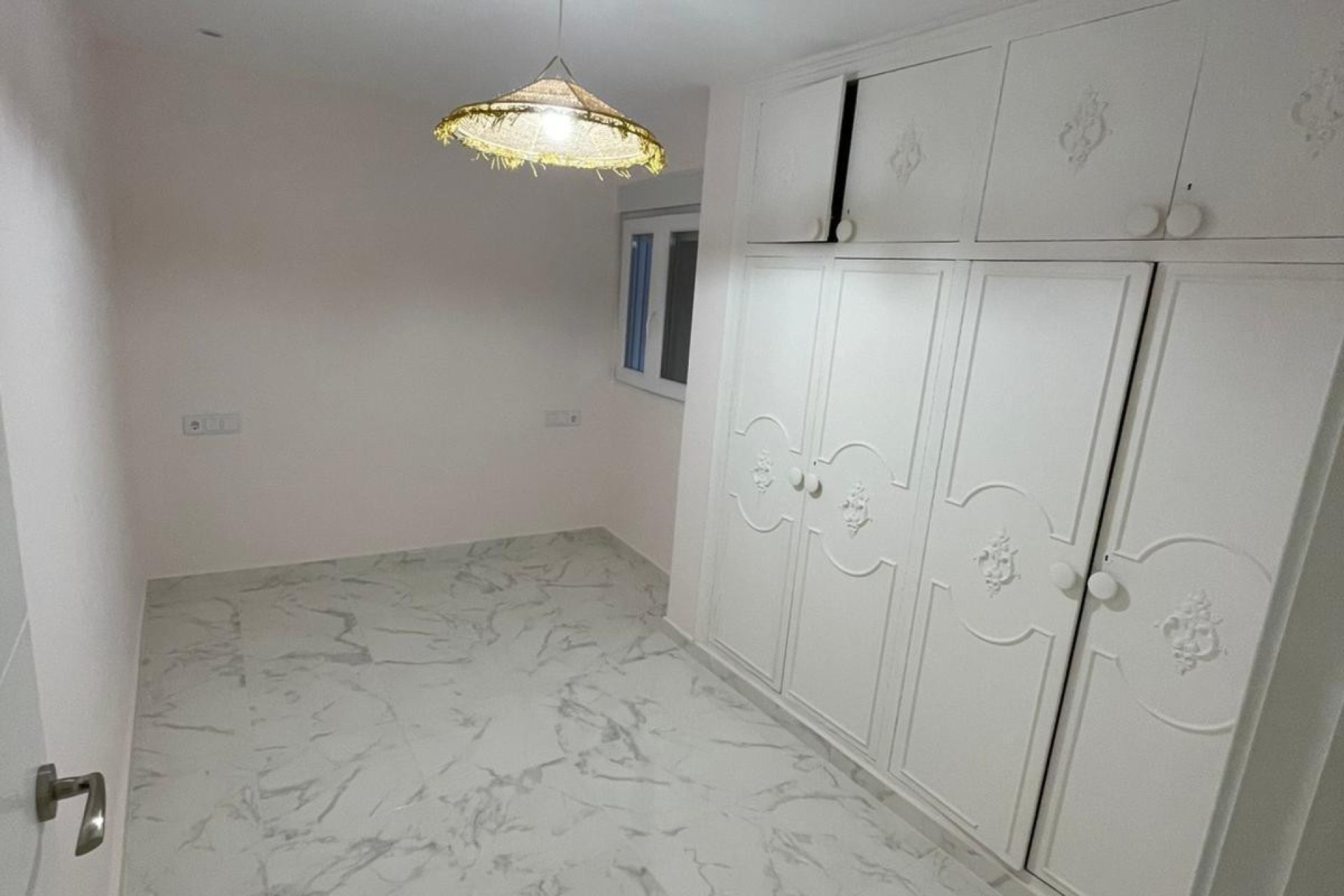 Reventa - Apartamento / piso -
Torrevieja - Torrevieja Centro