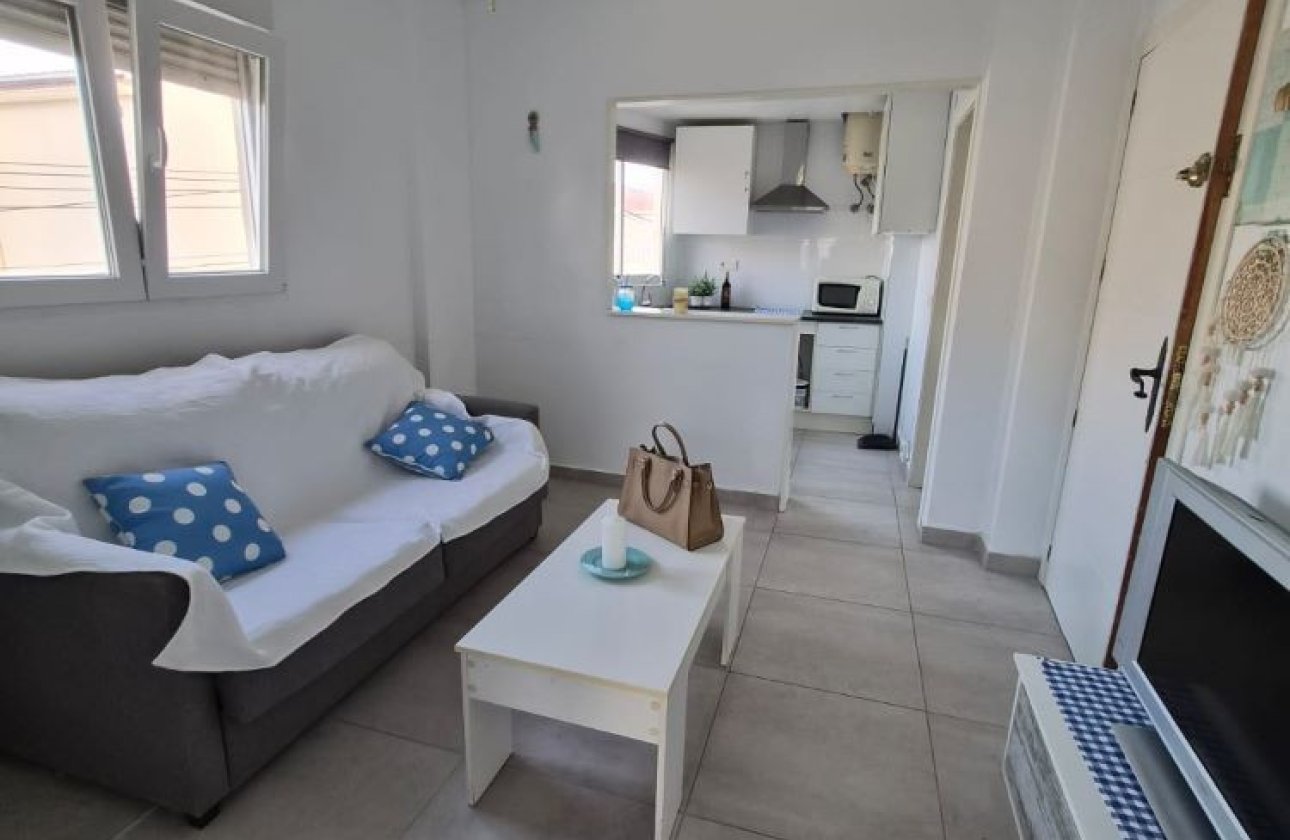 Reventa - Apartamento / piso -
Torrevieja - Torrevieja Centro