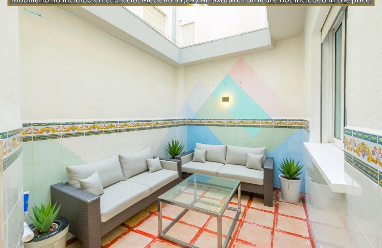 Reventa - Apartamento / piso -
Torrevieja - Torrevieja Centro