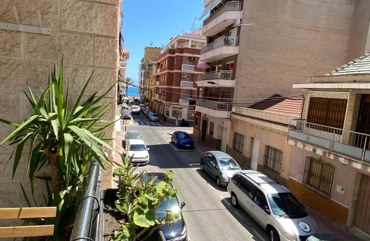 Reventa - Apartamento / piso -
Torrevieja - Torrevieja Centro