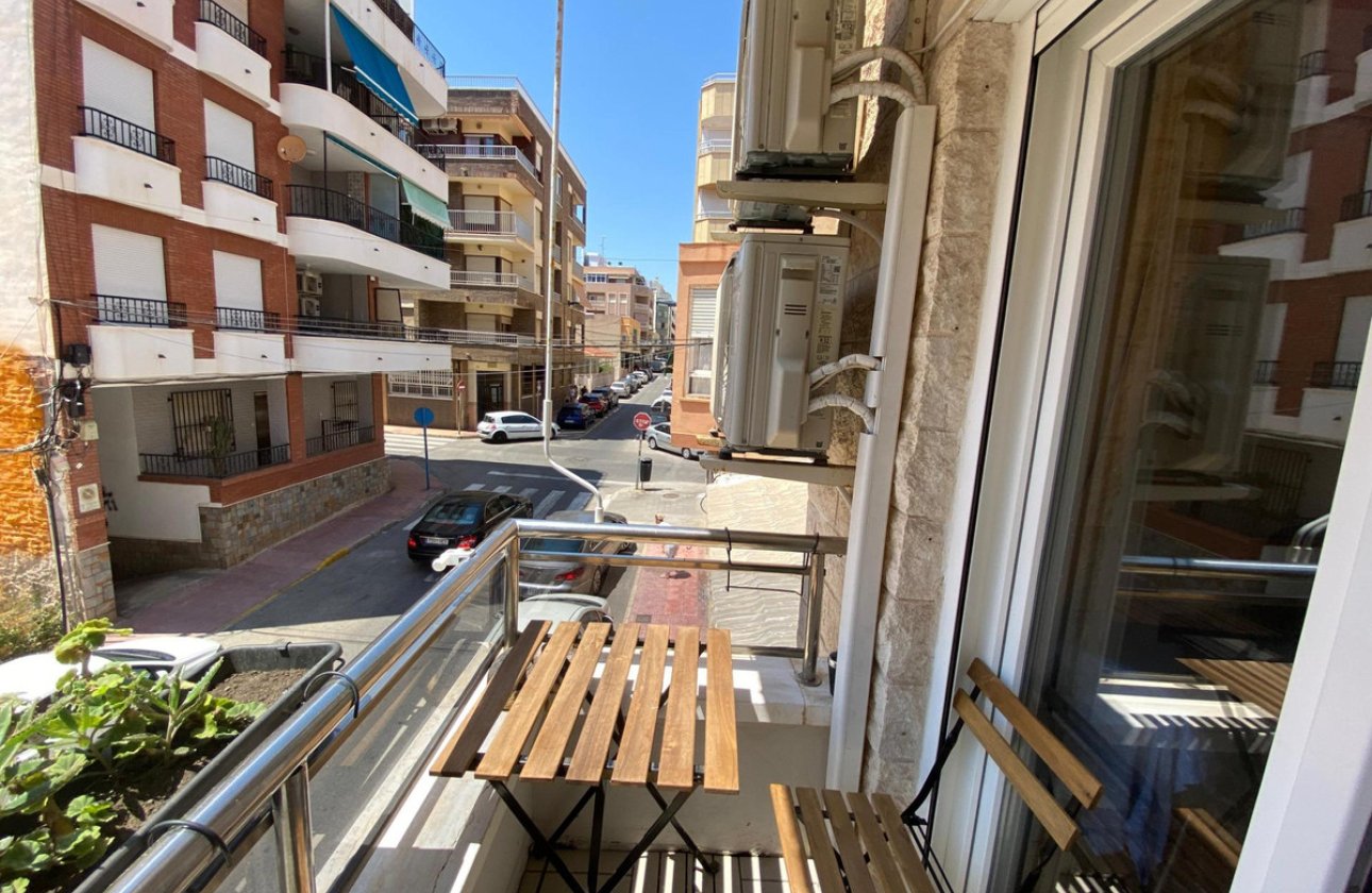 Reventa - Apartamento / piso -
Torrevieja - Torrevieja Centro