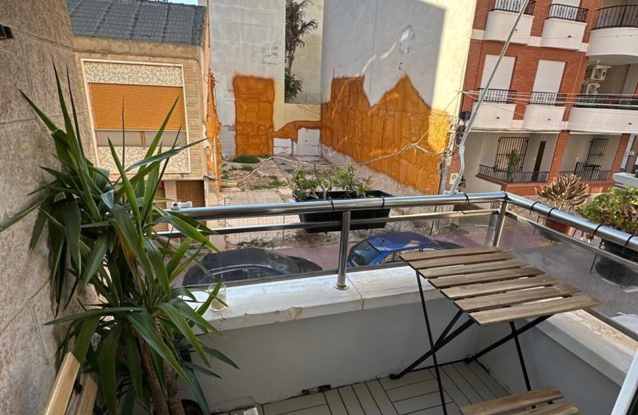 Reventa - Apartamento / piso -
Torrevieja - Torrevieja Centro