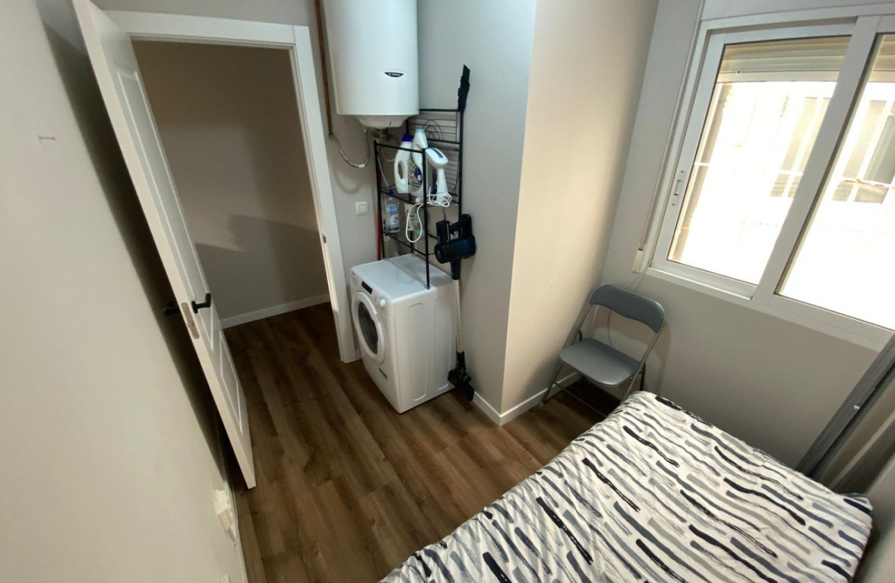 Reventa - Apartamento / piso -
Torrevieja - Torrevieja Centro