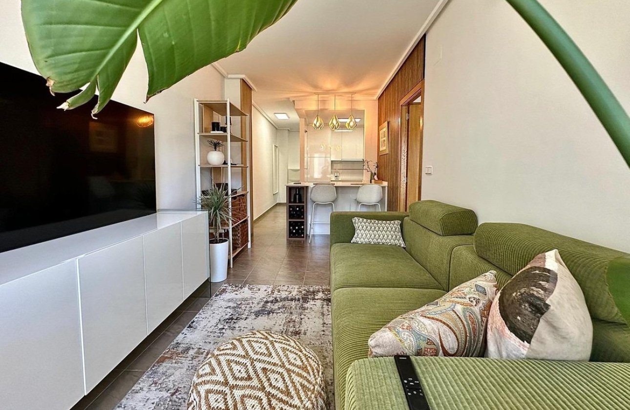 Reventa - Apartamento / piso -
Torrevieja - Torrevieja Centro