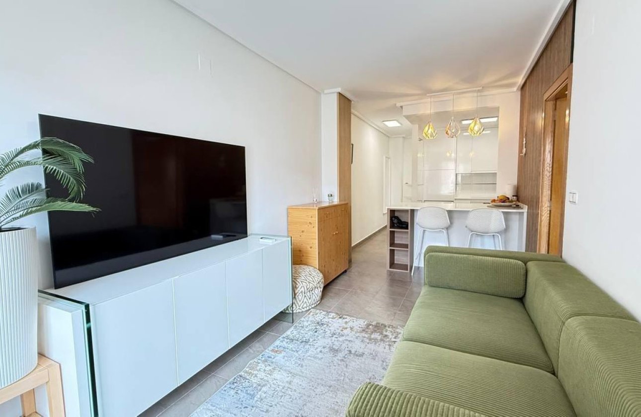 Reventa - Apartamento / piso -
Torrevieja - Torrevieja Centro