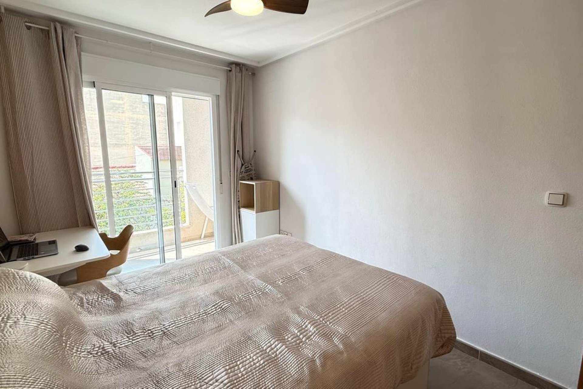 Reventa - Apartamento / piso -
Torrevieja - Torrevieja Centro