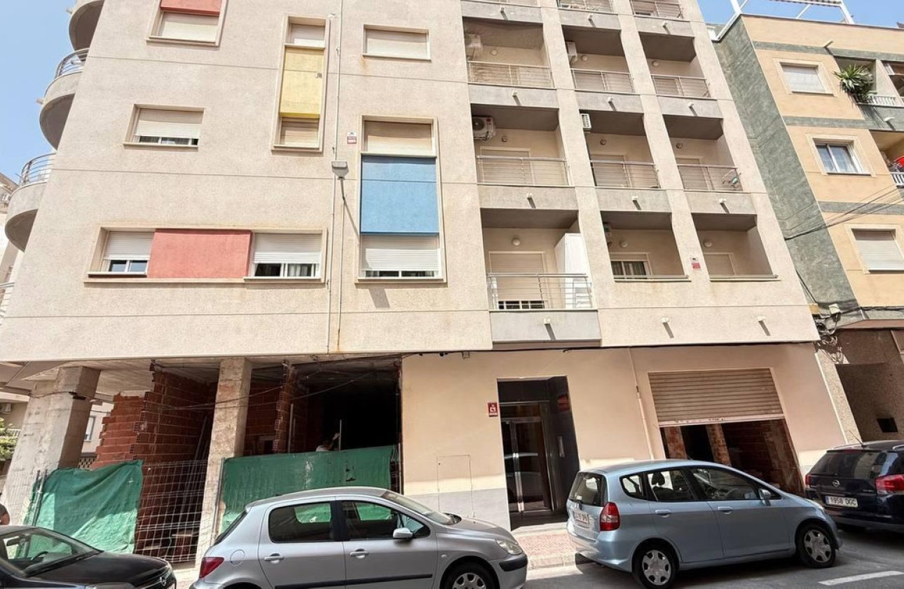 Reventa - Apartamento / piso -
Torrevieja - Torrevieja Centro