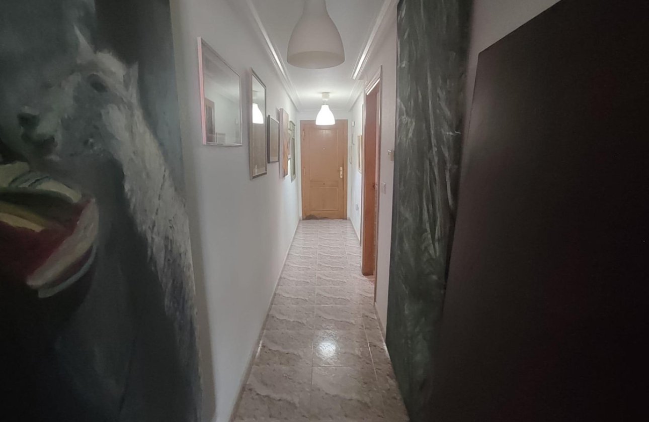 Reventa - Apartamento / piso -
Torrevieja - Torrevieja Centro