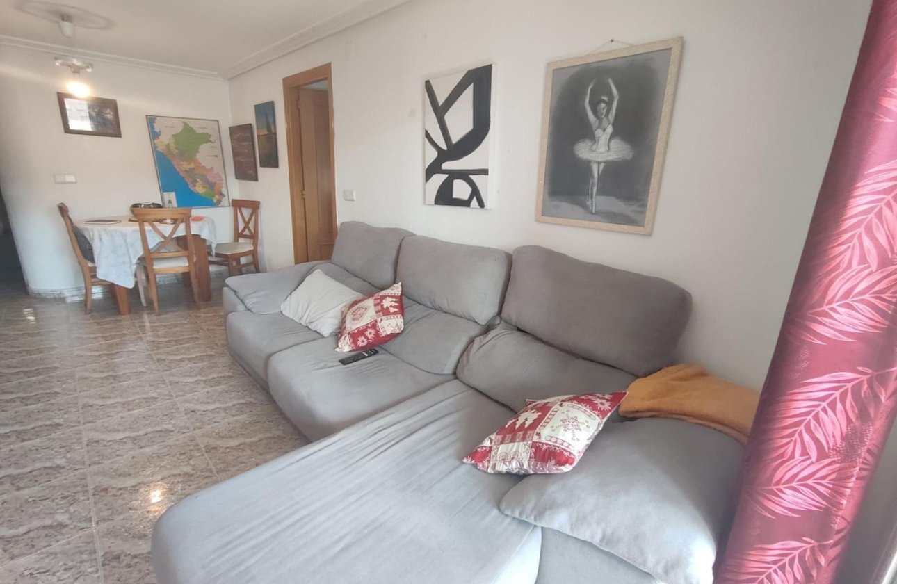 Reventa - Apartamento / piso -
Torrevieja - Torrevieja Centro