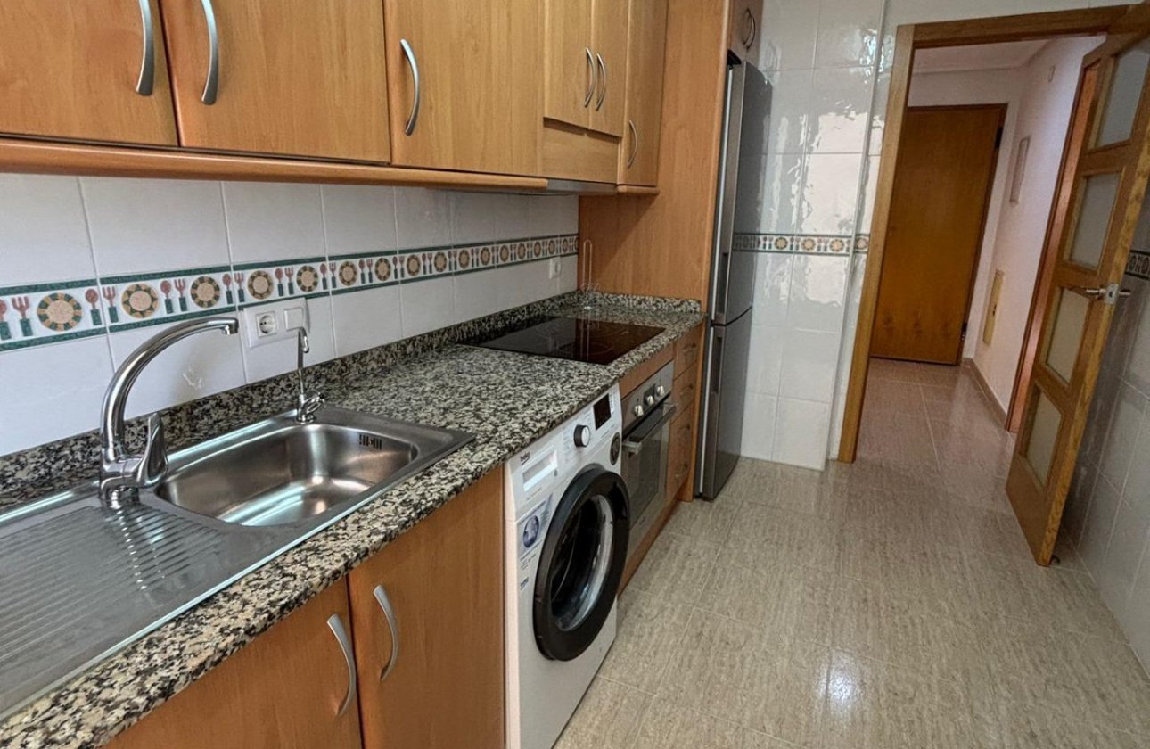 Reventa - Apartamento / piso -
Torrevieja - Torrevieja Centro