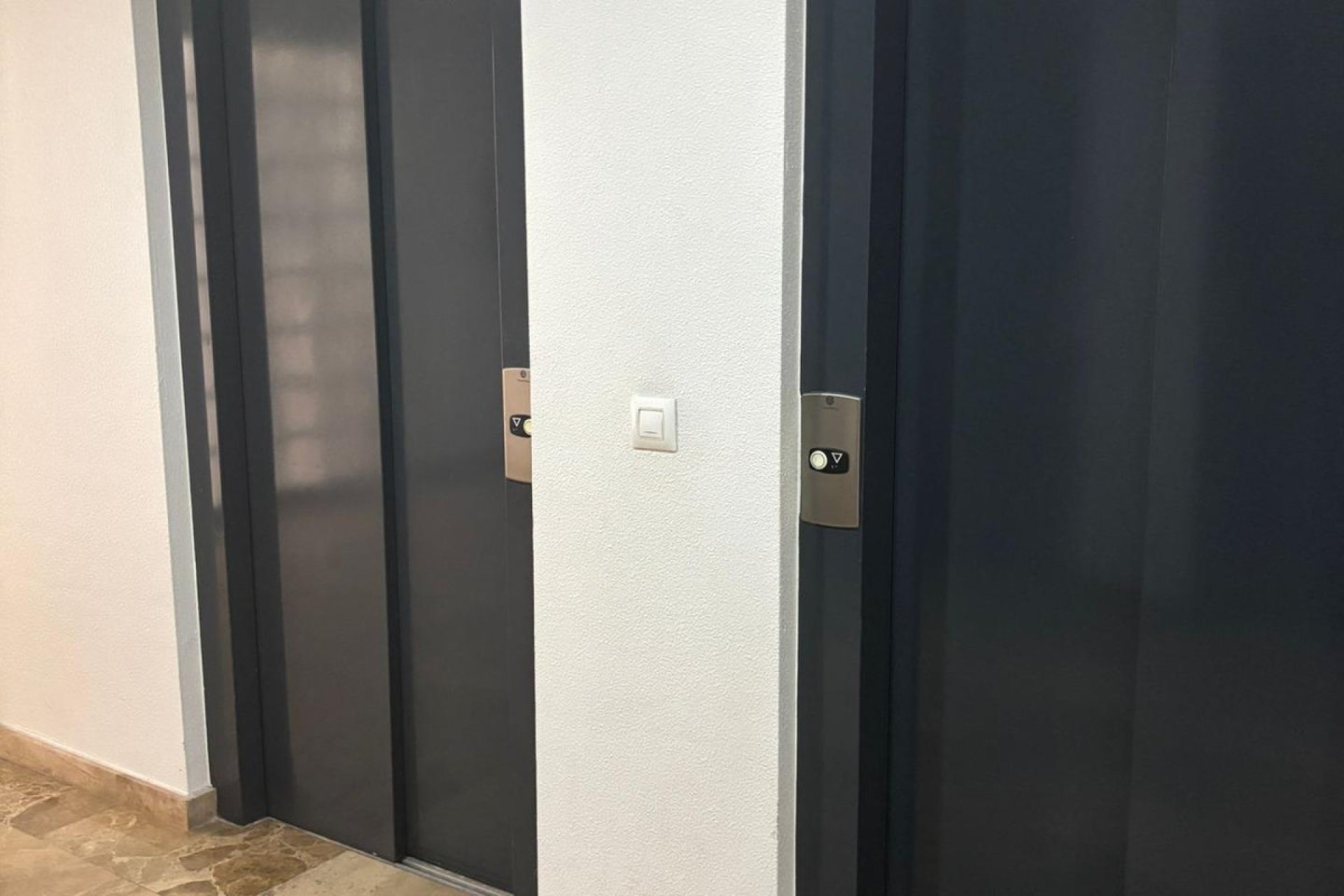 Reventa - Apartamento / piso -
Torrevieja - Torrevieja Centro