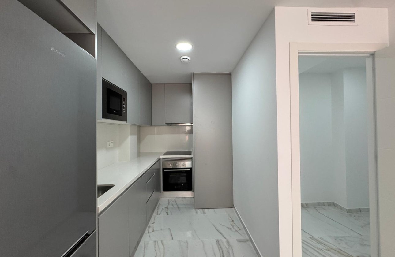 Reventa - Apartamento / piso -
Torrevieja - Torrevieja Centro